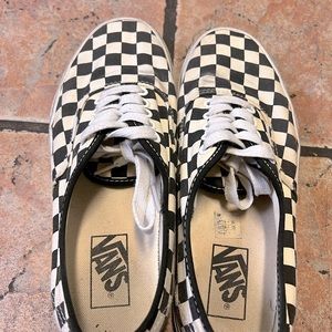 Vans unisex checkerboard shoes.